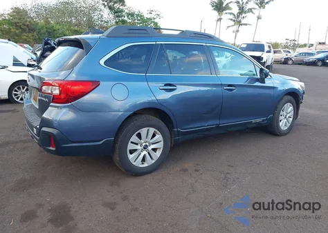 2018 Subaru Outback 2.5I Premium z USA, uszkodzony, nr VIN 4S4BSACC0J3362467